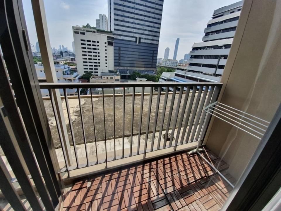 For RentCondoWongwianyai, Charoennakor : Urgent reservation‼ ️ NYE by Sansiri (Mr. by Sansiri) Property Code #NB00001190 Interested please contact @Condo19 (with @too). Can contact to inquire