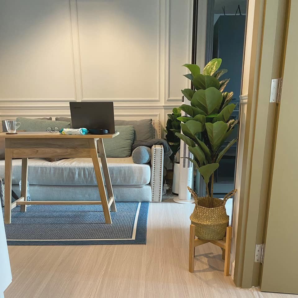 For RentCondoRama9, Petchburi, RCA : Condo, Floor 25, with furniture and electrical appliances for rent in Asoke-Din Daeng, near MRT Rama 9, only 600 meters.