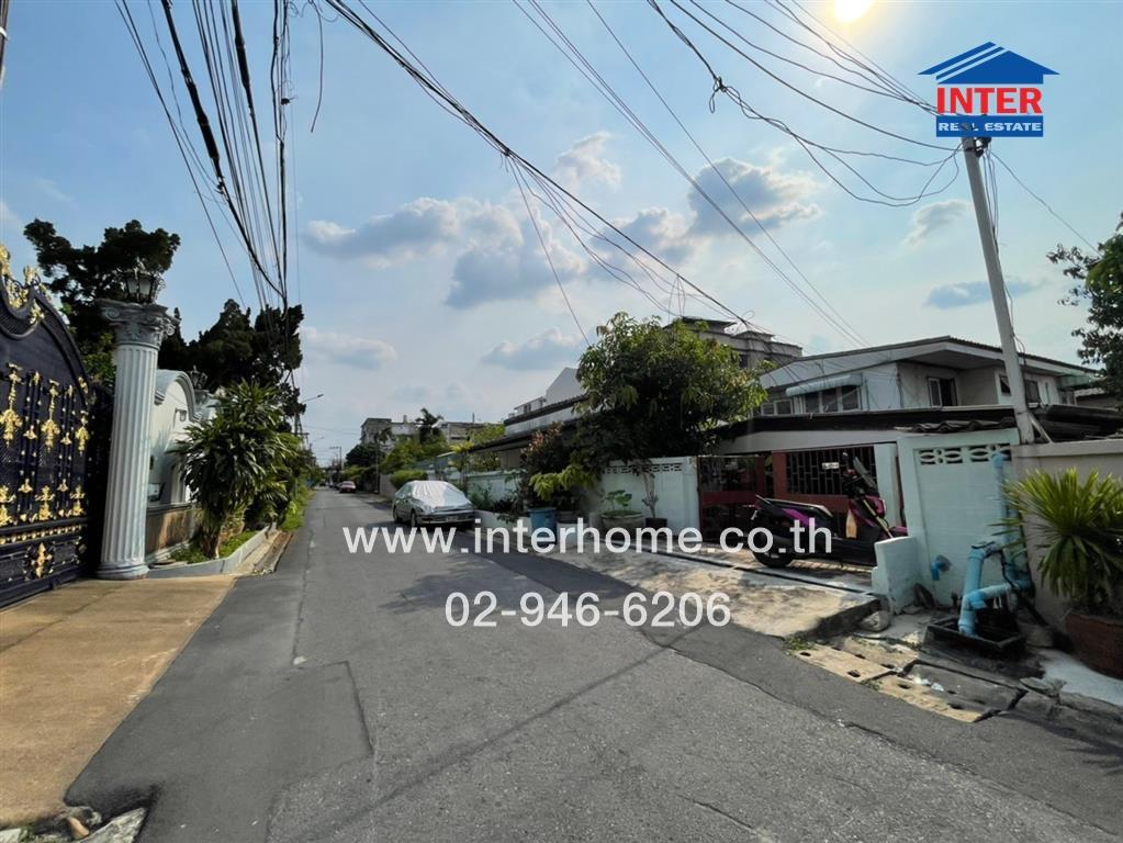 For SaleHouseChaengwatana, Muangthong : 2 storey detached house, 100 sq.w. Village, Chin Khet 1/25, Soi Ngamwongwan 43, Intersection 2-5 (Shin Khet 1) Prachachuen Road, Ngamwongwan Road, Laksi District, Bangkok