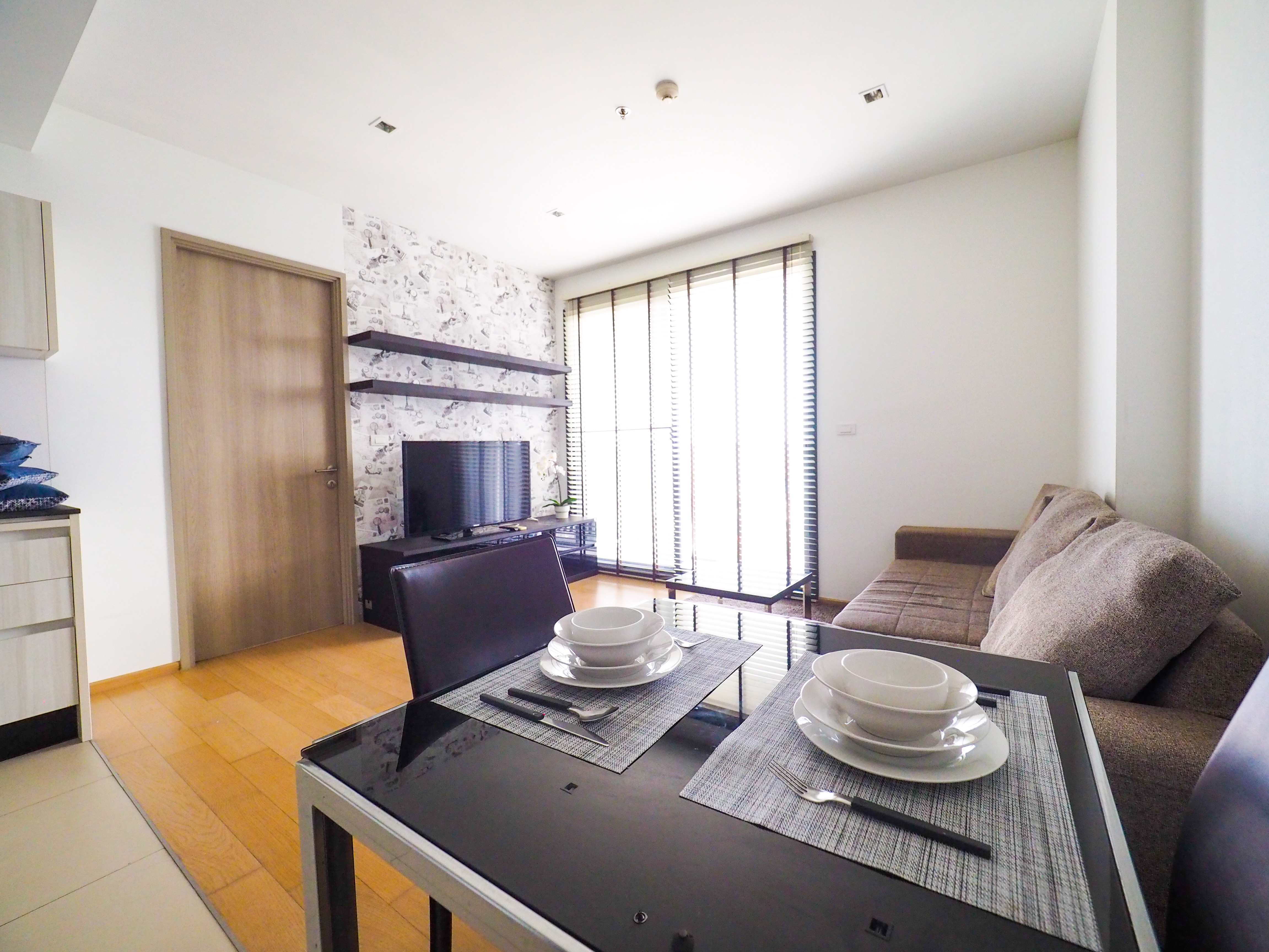 ให้เช่าคอนโดสุขุมวิท อโศก ทองหล่อ : Luxury Condo for Rent at HQ Thonglor – 1 Bedroom, 1 Bathroom