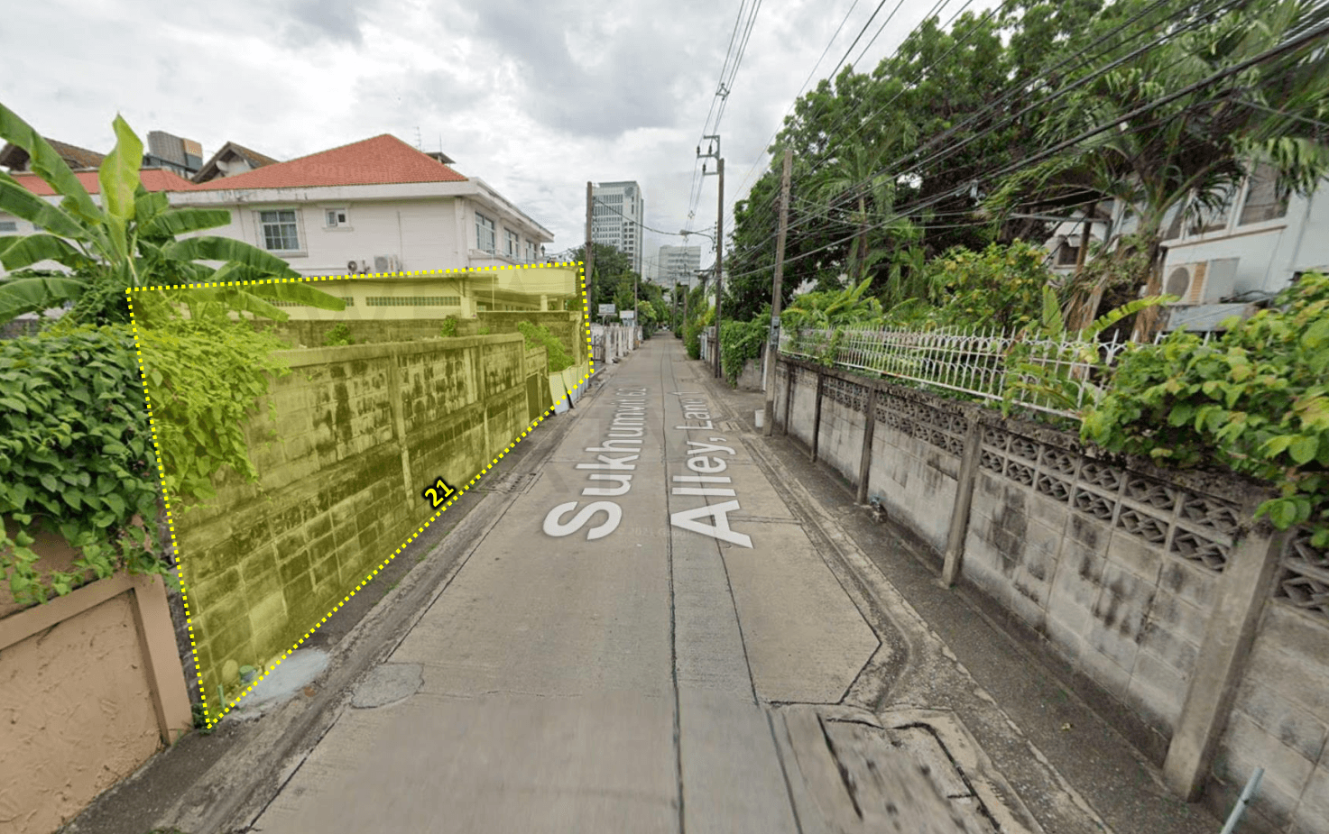 For SaleLandOnnut, Udomsuk : Land for sale in Sukhumvit 62, near BTS Bangchak 209 square wah 出售土地！素坤逸 62 ，面积 836 平方米。