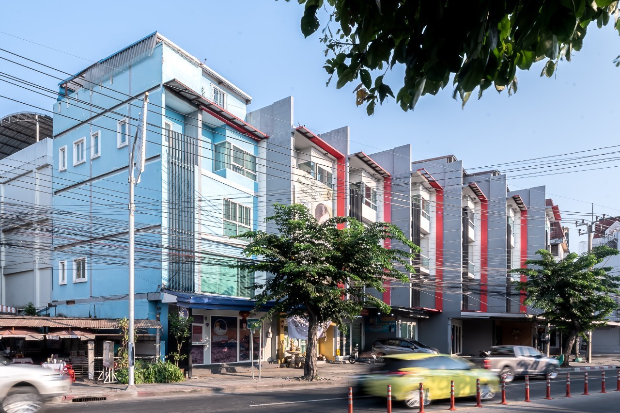 ขายโฮมออฟฟิศเลียบทางด่วนรามอินทรา : FOR SALE!!! HOME OFFICE KUBON, 3 BAD 4 BAHT, 21.3 SQW., 4 STORY, PRICE 14,800,000 BAHT