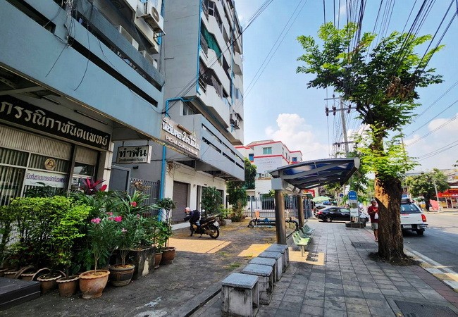 For SaleCondoRama 8, Samsen, Ratchawat : Condo for sale, Pichai Condominium, area 40.43 sq.m. on Nakhon Chai Si Road Convenient transportation