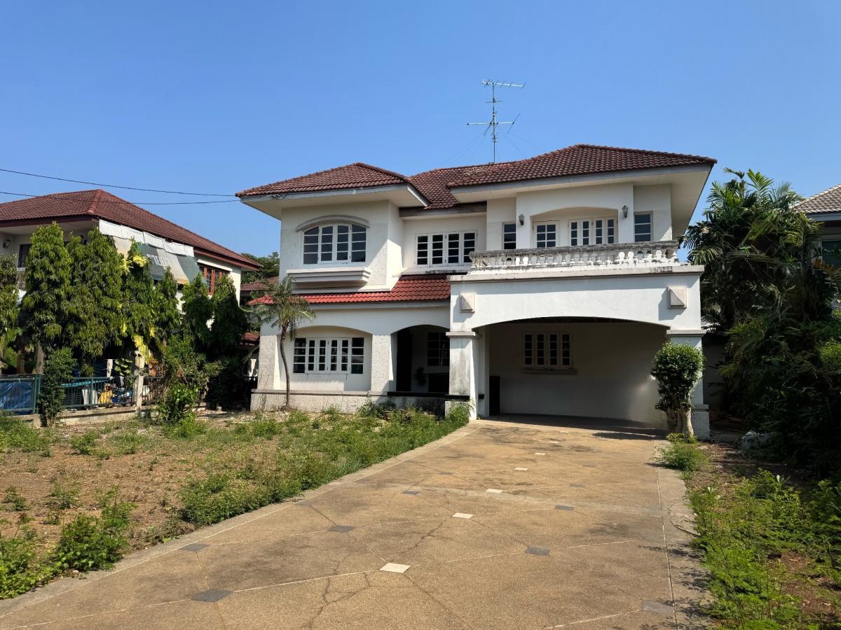 For SaleHouseNonthaburi, Bang Yai, Bangbuathong : House for sale, 140 sq m., Chalada Village, Bang Bua Thong