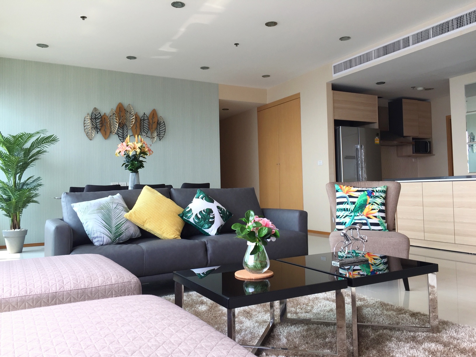 ให้เช่าคอนโดสุขุมวิท อโศก ทองหล่อ : Luxury Condo for Rent at The Emporio Place – 3+1 Bedroom, 4+1 Bathroom