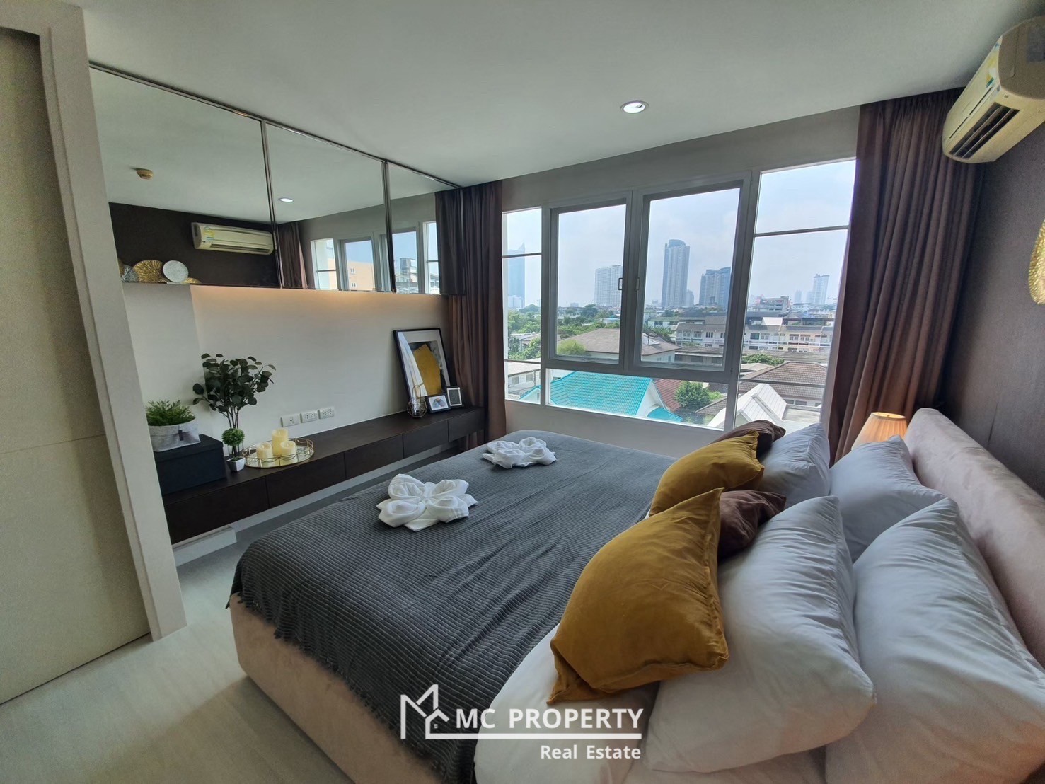 For RentCondoWongwianyai, Charoennakor : The Bangkok Sathorn Taksin 2 bedroom 71sqm for rent only 30,000 please contact 0816878954