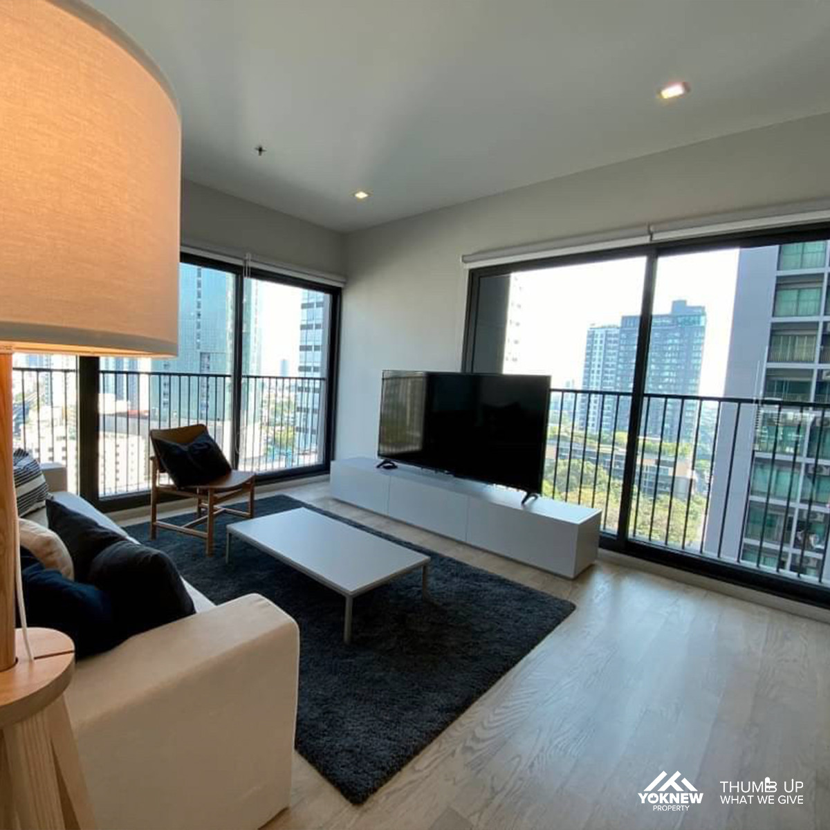 For RentCondoSukhumvit, Asoke, Thonglor : Noble Remix Sukhumvit 36 ​​🚝 1 large bedroom, rare room! Near BTS Thonglor 🎯 Rent only 35,000!