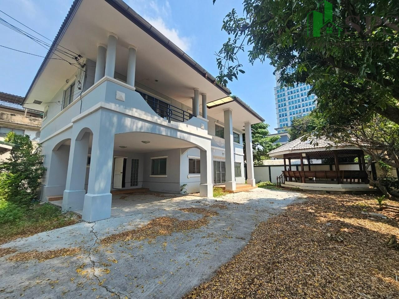 For RentHouseOnnut, Udomsuk : For Rent: SpaCious Dethip House Near BTS Bangchak, renting a large detached house near BTS Bangchak (SPSP604)