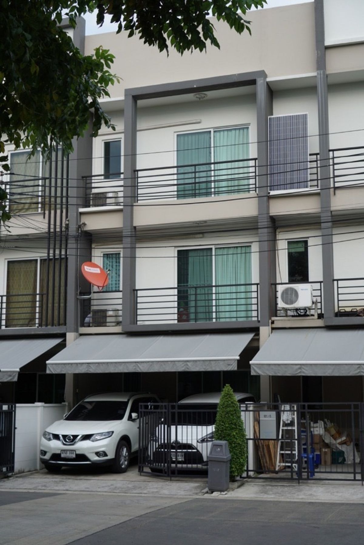 For RentTownhomeOnnut, Udomsuk : M865 3 -story townhome for rent in the middle of Sukhumvit 77