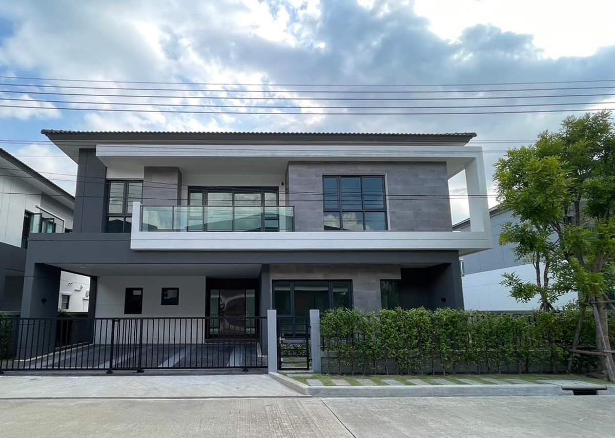 For RentHouseBangna, Bearing, Lasalle : One luxury house, full of full furniture, ready to rent The City, Bang Na, near Mega, Bang Na, only 1.5 kilometers. Interested, please say hello.