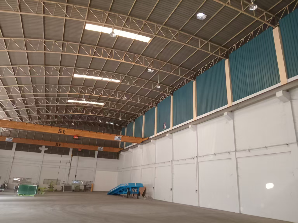 For RentWarehouseSamut Prakan,Samrong : Rent a warehouse on the main road Near the Mega Bangna, size 1,500 sq.m. (Purple area), Thepharak Subdistrict, Mueang Samut Prakan District (Property code TW2-2080225)