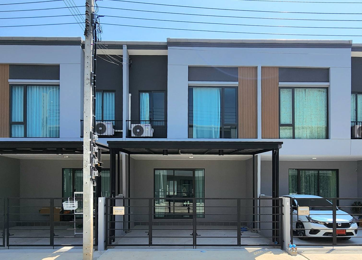 For RentTownhomeBangna, Bearing, Lasalle : 📢 Rent a townhome, Sukhumvit, Bangna 2, near Mega Bangna/D Prep International School. Ready to enter only 32,000/month