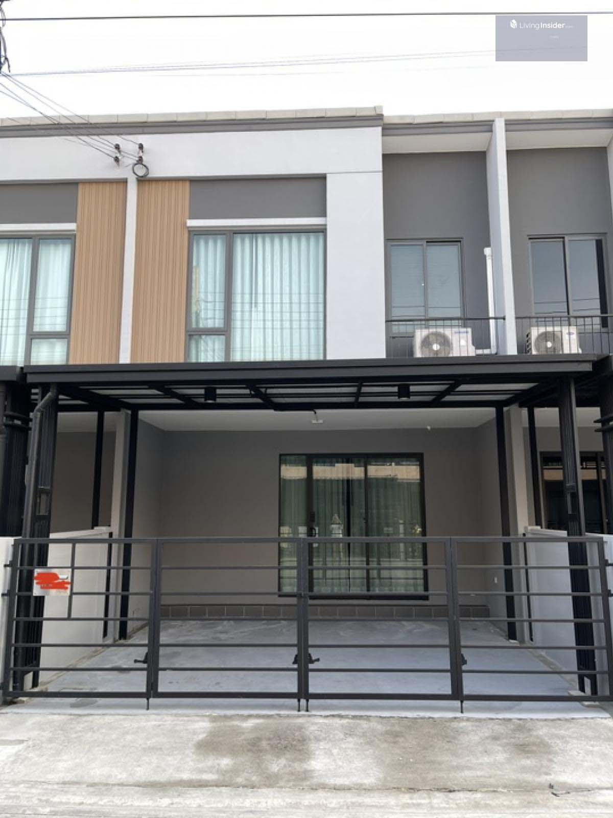 For RentTownhomeBangna, Bearing, Lasalle : 2-story townhome with beautiful decorative furniture for rent in Bang Na-Bang Phli area Near the Mega Bangna only 2 km.