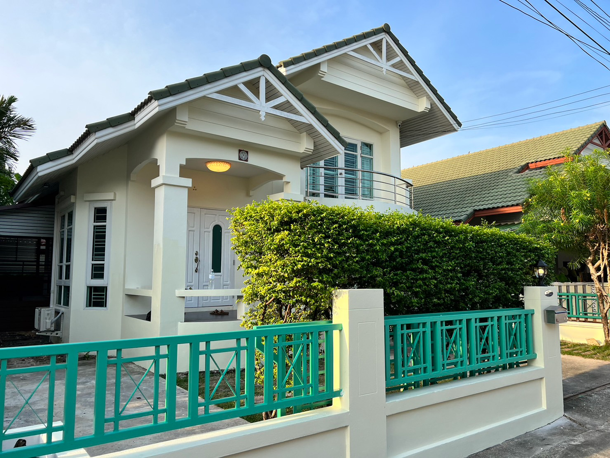 For SaleHouseRayong : House for sale The Village of 2 Private Park 1, Rayong, 2 bedrooms, 2 bathrooms, area 51 square wah, with new electric equipment, ready for 3.5 million baht.