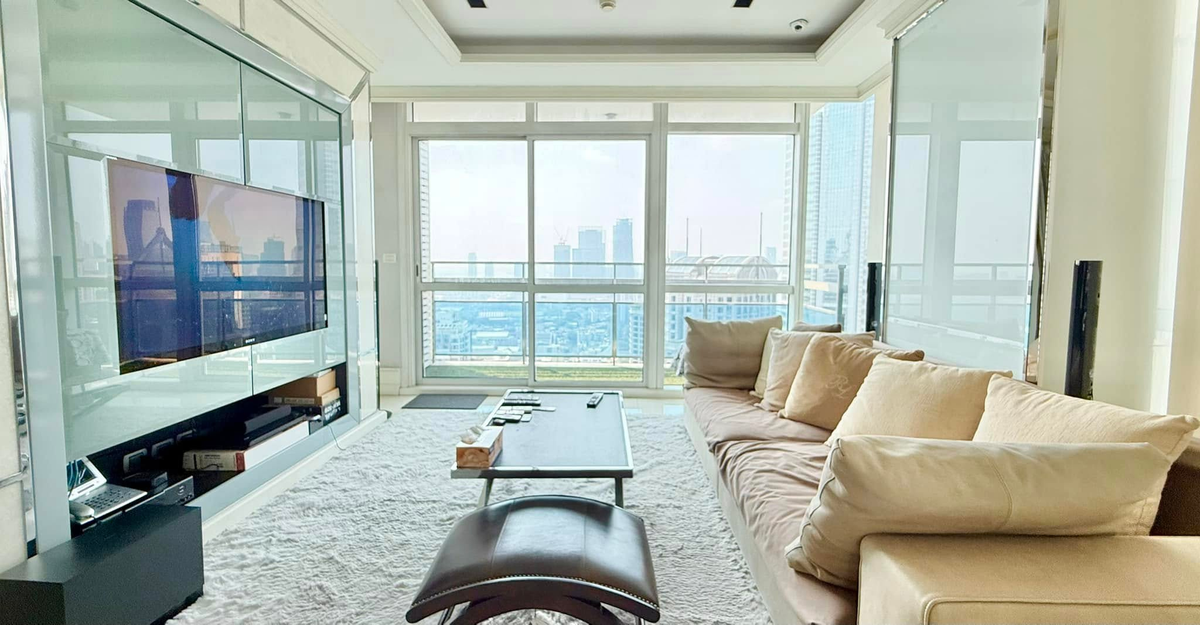 For RentCondoWitthayu, Chidlom, Langsuan, Ploenchit : Luxury Condo in the Heart of Bangkok for Rent/ Contact Aey Agent Phone/ Line 093 = 939 = 7861