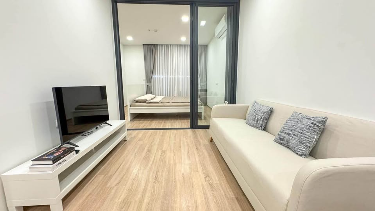 For RentCondoRatchathewi,Phayathai : For rent 𝐗𝐓 𝐏𝐡𝐚𝐲𝐚𝐭𝐡𝐚𝐢 New room, never been occupied, large room, fully furnished, complete electrical appliances, south facing, Baiyoke building view, near BTS Phaya Thai, ready to move in