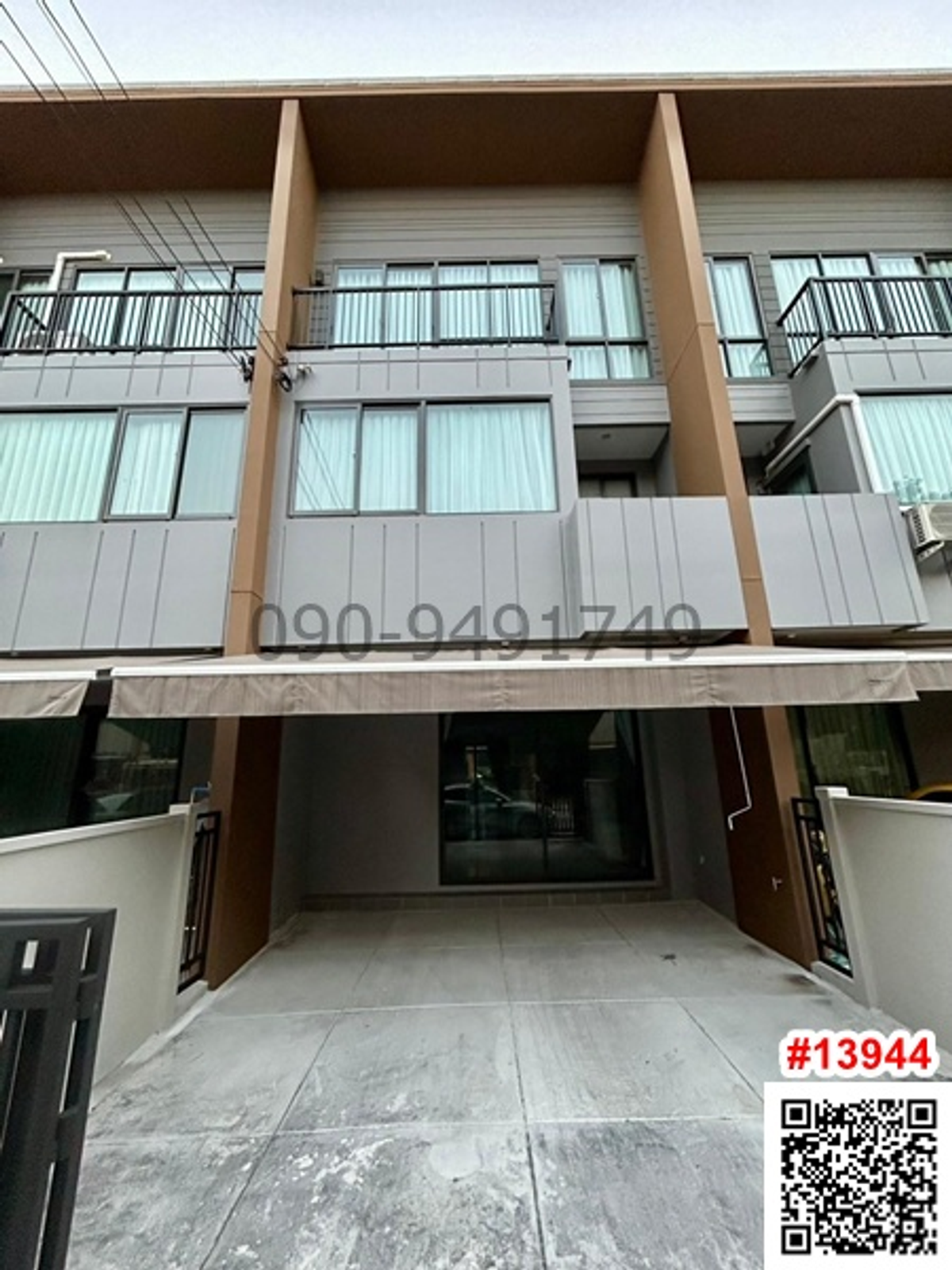 For RentHouseKasetsart, Ratchayothin : Rent 3 -story townhome, Ban Klang Mueang Phahon-Ramintra near BTS Saiyud