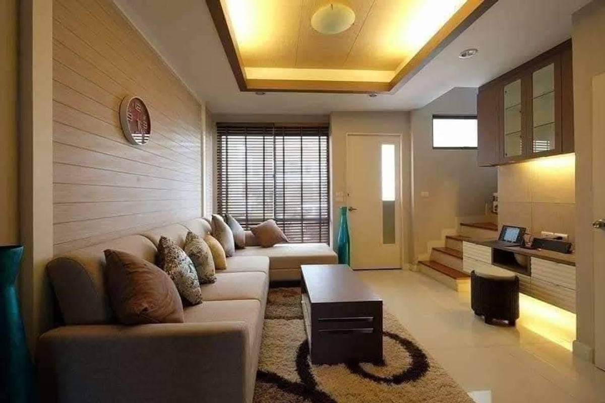 For RentTownhomeOnnut, Udomsuk : Book out !! Very cheap !! Near BTS Bangchak !! Rent a modern style house in Soi Sukhumvit - Bangchak 🏡💛