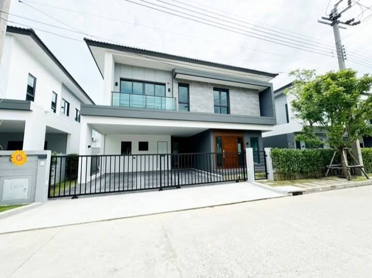 For RentHouseBangna, Bearing, Lasalle : Rent a 2 -story house, luxurious, adding mega, Bangna & amp; International School 🏡 5 bedrooms, 6 bathrooms, furniture and electrical appliances, The City Bangna Project, only 139,000 baht/ month.