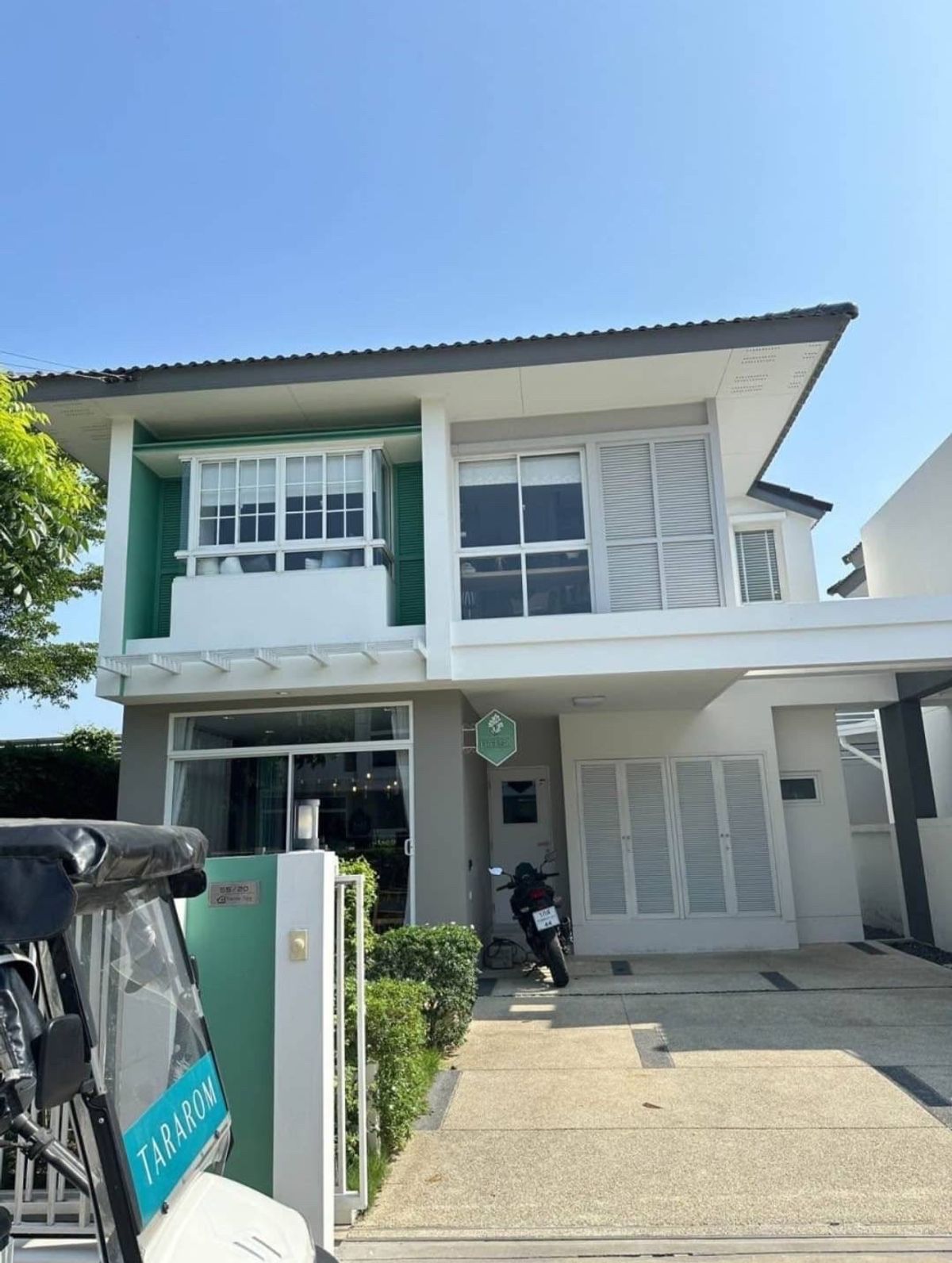 For RentTownhomeBangna, Bearing, Lasalle : BD02-2789 for rent. 🏠 Detached house Project 🚩 Trendy Tara Bangna (new house has never been rented ✨) with furniture and electrical appliances. Size: 42.8 square meters: 151 square meters ▪️3 Bedrooms ▪️3 Bathroom ▪️1 Kitchen rooms ▪ 🚘 1 Sitting on the sc