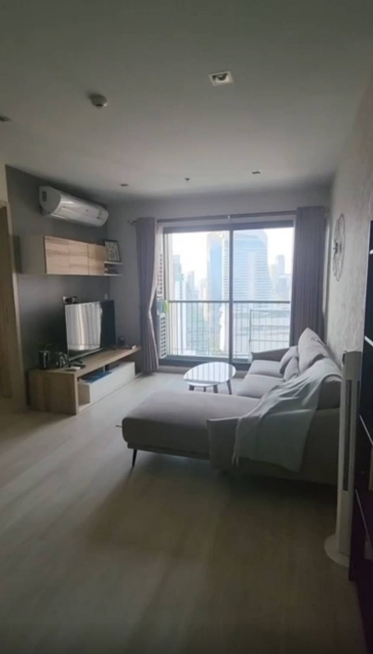 ให้เช่าคอนโดวิทยุ ชิดลม หลังสวน : CONDO FOR RENT :   Life One Wireless Condo  Size 63 Sqm. 2bed 2bath on 35th floor , 