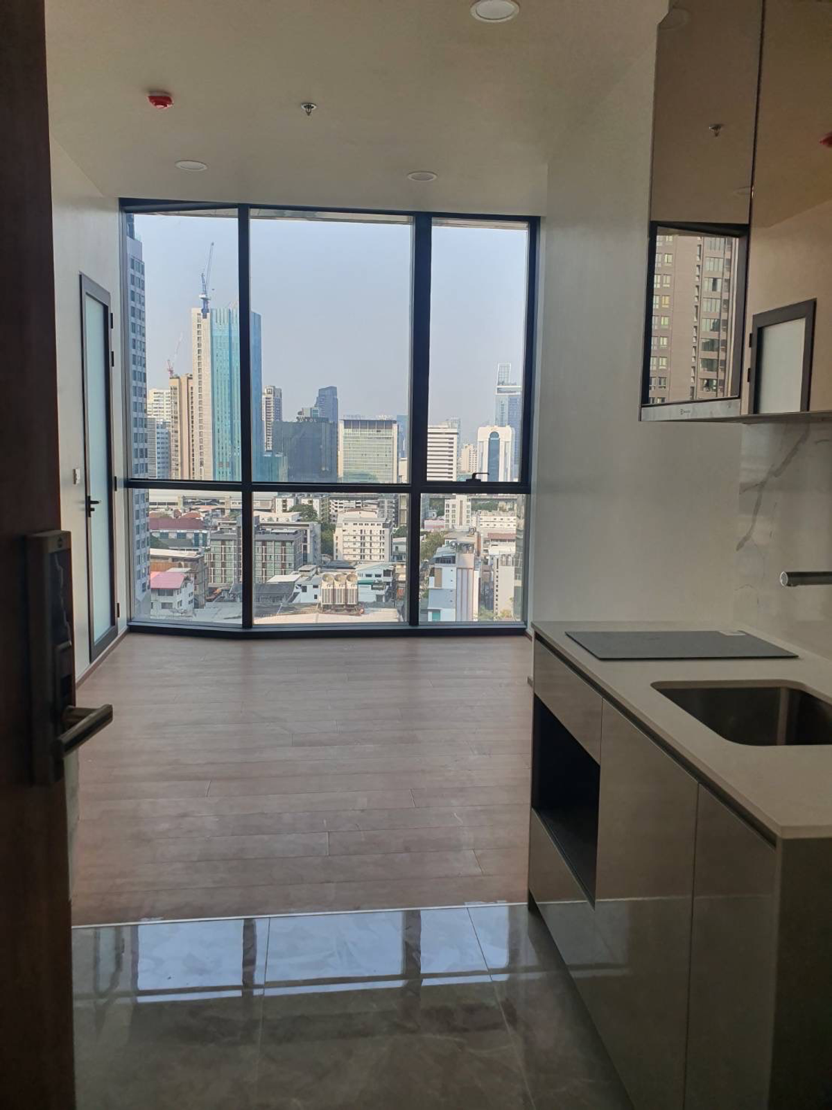 For SaleCondoRatchathewi,Phayathai : New Condo Wish Signature Midtown Siam II