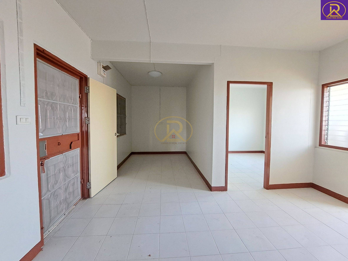 For SaleCondoSamut Prakan,Samrong : Condo for sale, beautiful room, new paint, Ban Eua Arthornkorn Wit, the first building, right, 4th floor, near Kajornwit Market, Bang Phli Yai Subdistrict, Bang Phli District, Samut Prakan Province