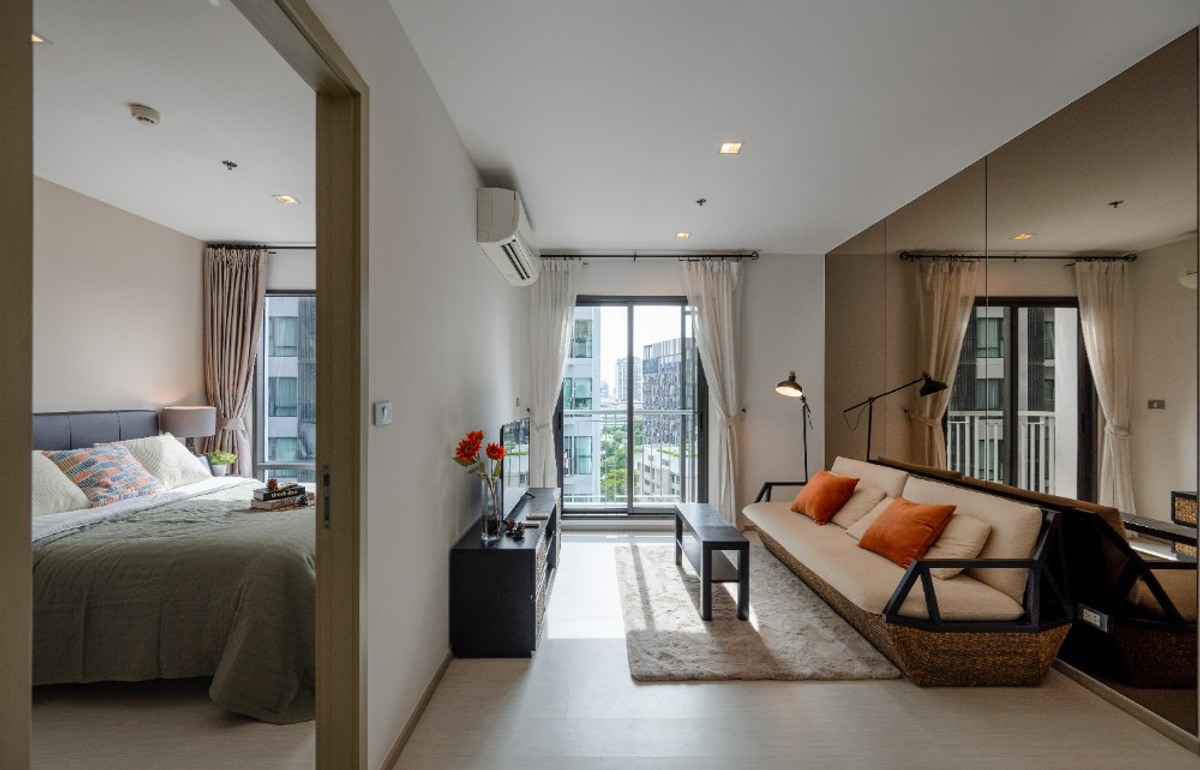 For SaleCondoSukhumvit, Asoke, Thonglor : 2 bedrooms near BTS Thonglor, like a first hand room Can access both Sukhumvit and Rama 4 lines