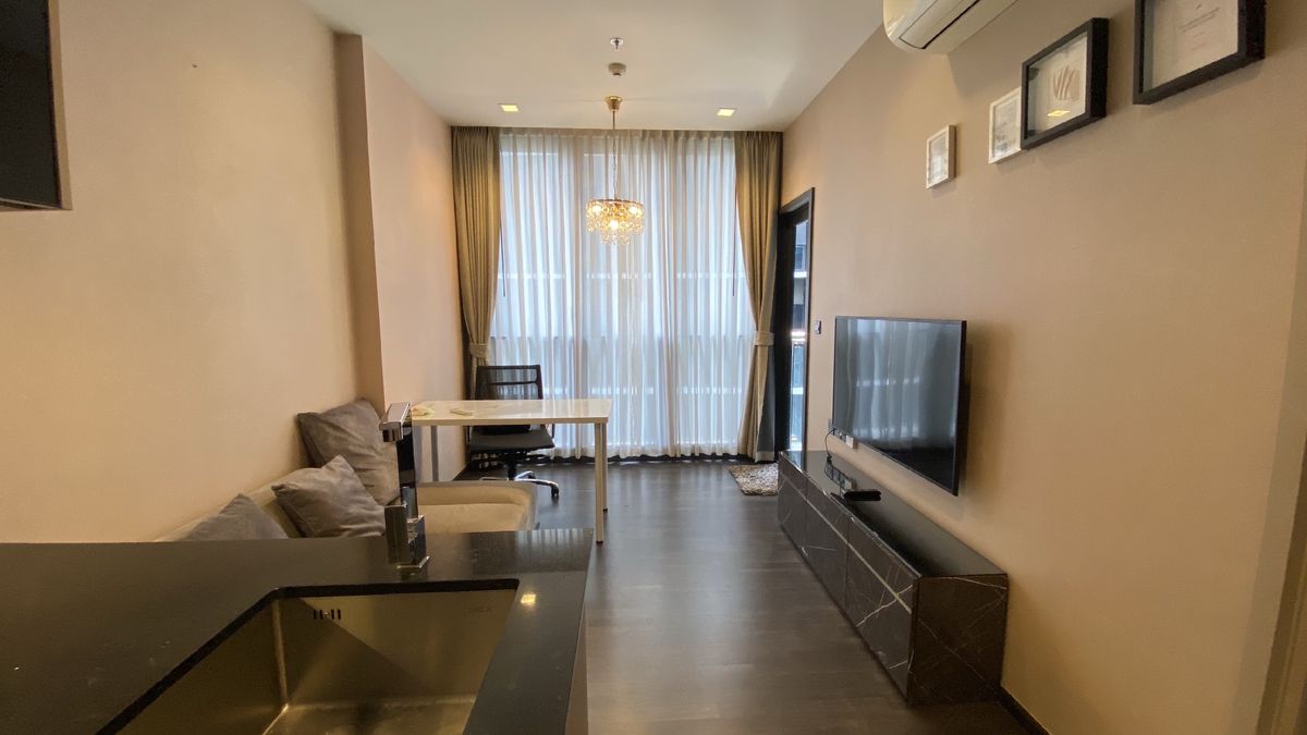 For RentCondoRama9, Petchburi, RCA : THE LINE ASOKE🌟1 bedroom 35 sq.m. Not a high floor, some view🌳 (No discount🔥)