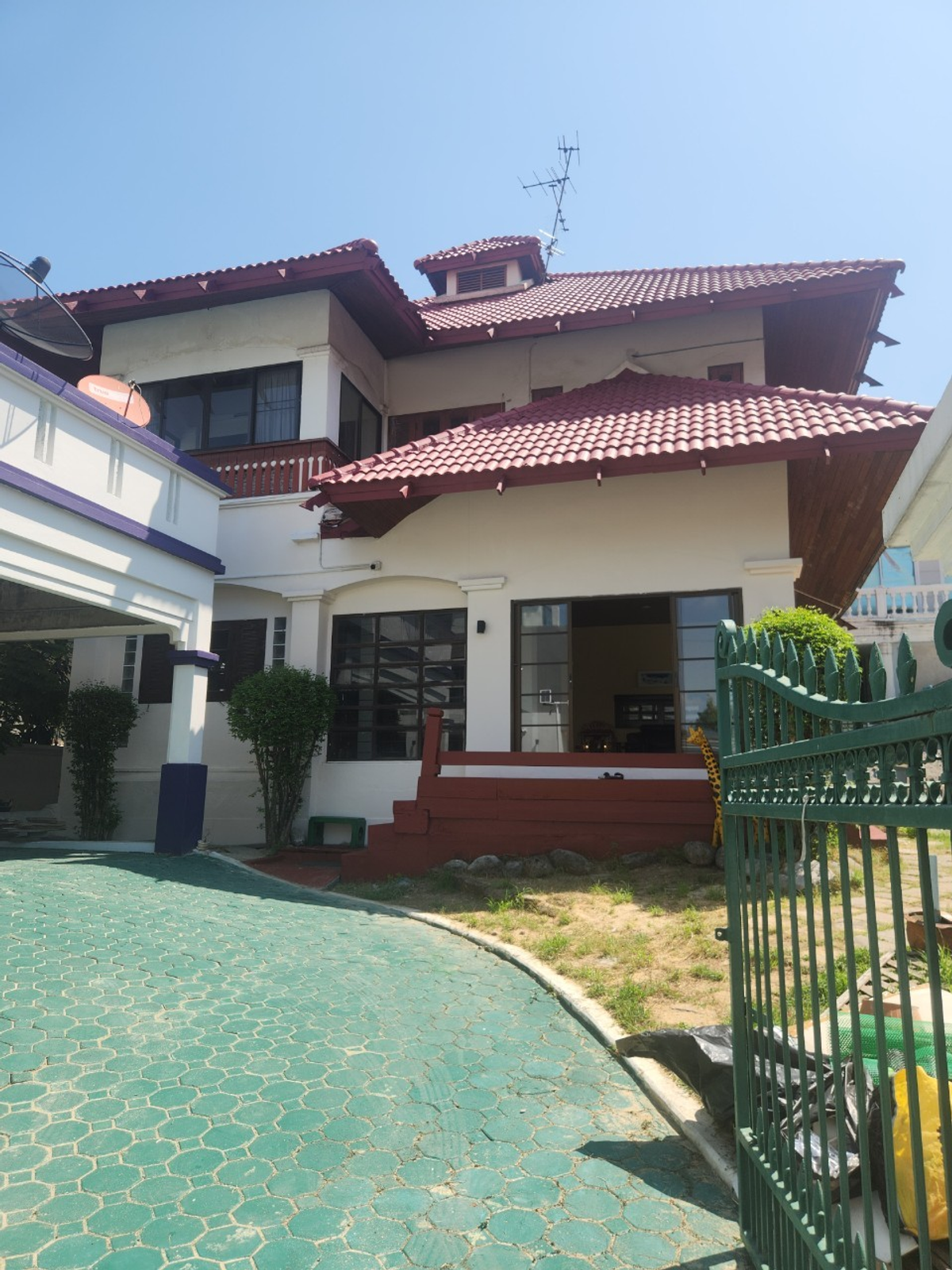 HouseBang kae, Phetkasem : 3 Bed 3 Bath Fully Furnished House for Rent 38K or Sale 15M – Evergreen City, Bangkae, Near The Mall Bangkae & Lertlah Int’l School