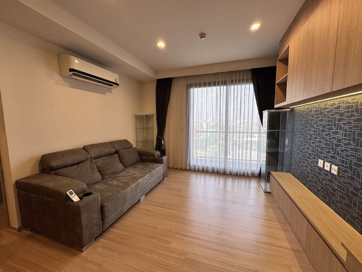 For RentCondoSapankwai,Jatujak : 2 bedrooms for rent M Jatujak. Price 33,000 baht. Contact 0869017364.