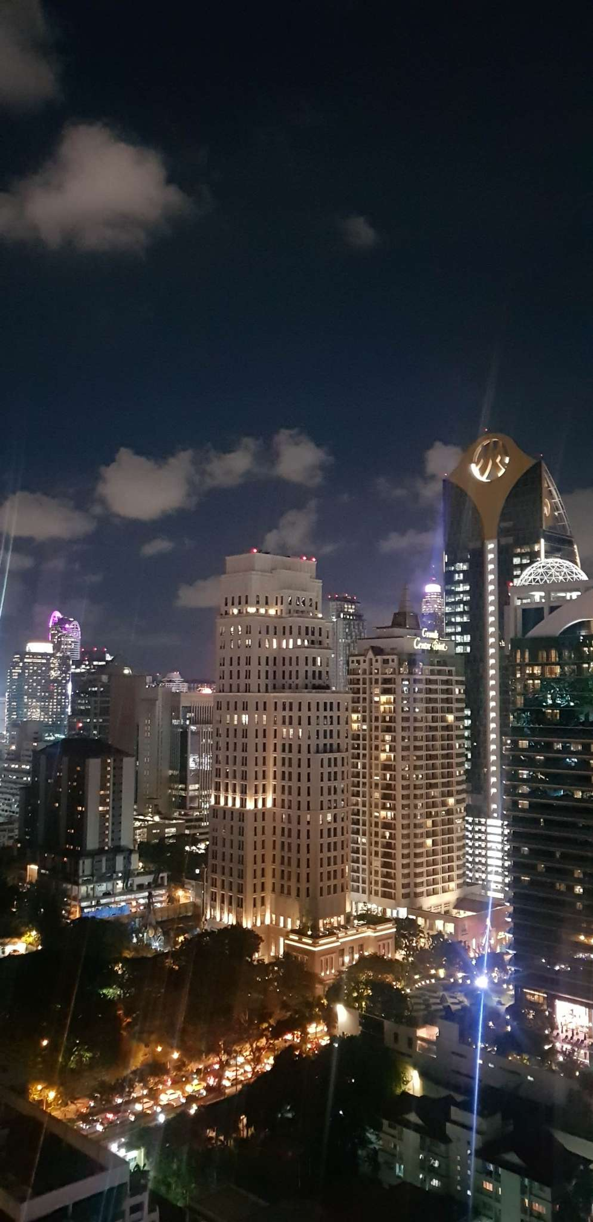 For SaleCondoWitthayu, Chidlom, Langsuan, Ploenchit : The best price! Condo Feel, in the center of the city, attached to BTS Ploenchit, beautiful room, very good condition, the view ✨all season ✨3 bedroom, 2 bathrooms, size 136.56 sq.mons, near BTS Ploenchit Tel.0982645161