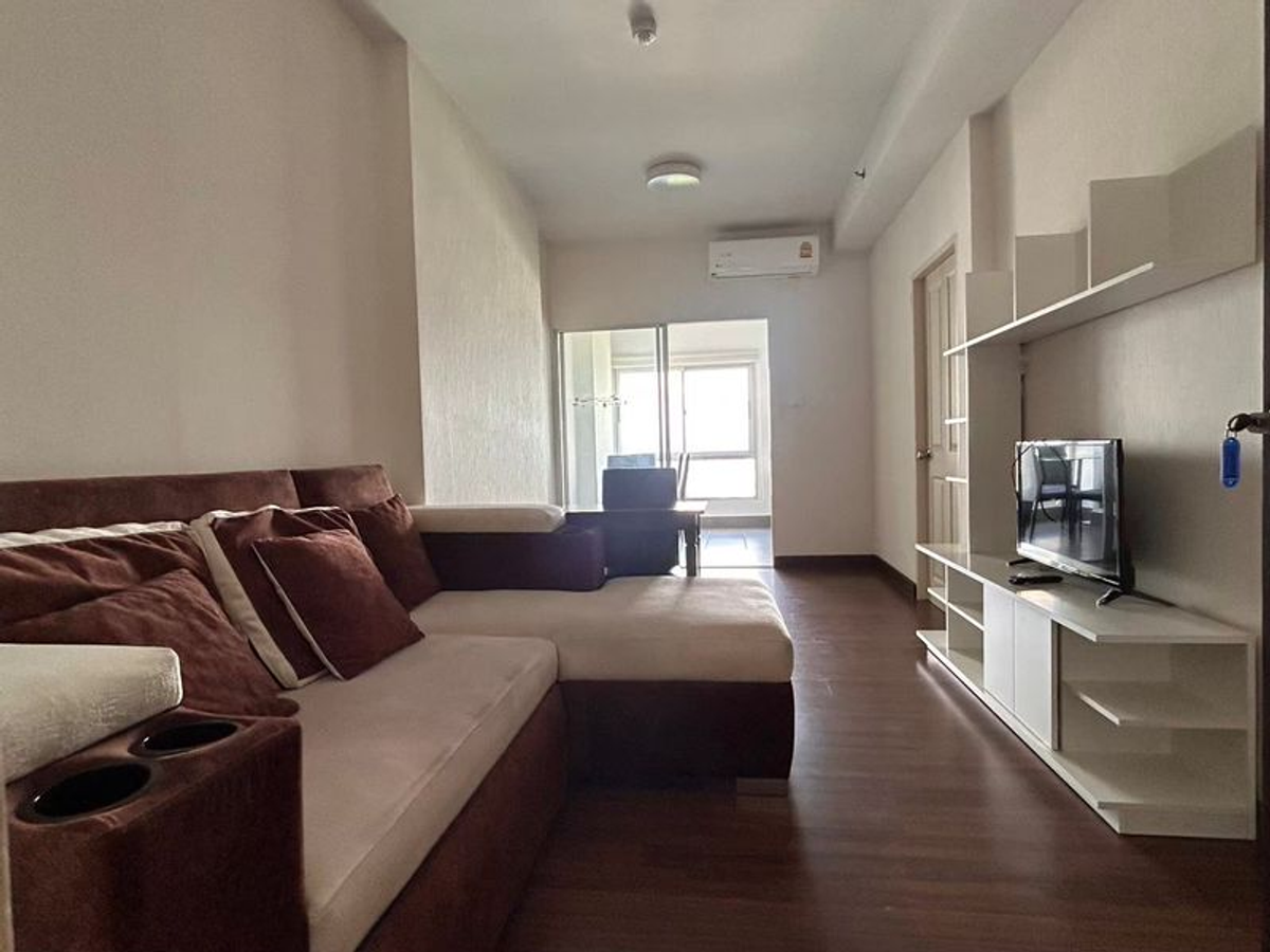 For RentCondoChiang Mai : Big condo, ready to enter the furniture, complete electrical appliances