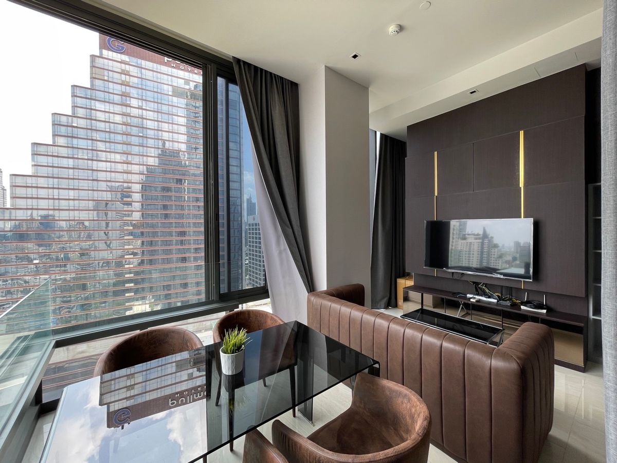 CondoSilom, Saladaeng, Bangrak : 🌆 Luxury Corner Unit at Ashton Silom | 2-Bed | High Floor | Mahanakhon View | For Sale & Rent 