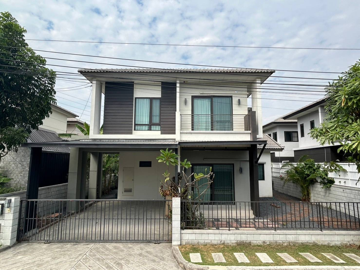 ให้เช่าบ้านบางนา แบริ่ง ลาซาล : House for rent :   Centro Bangna Km.7 ( BTS Bangna) MK-02  line @livingbkk 