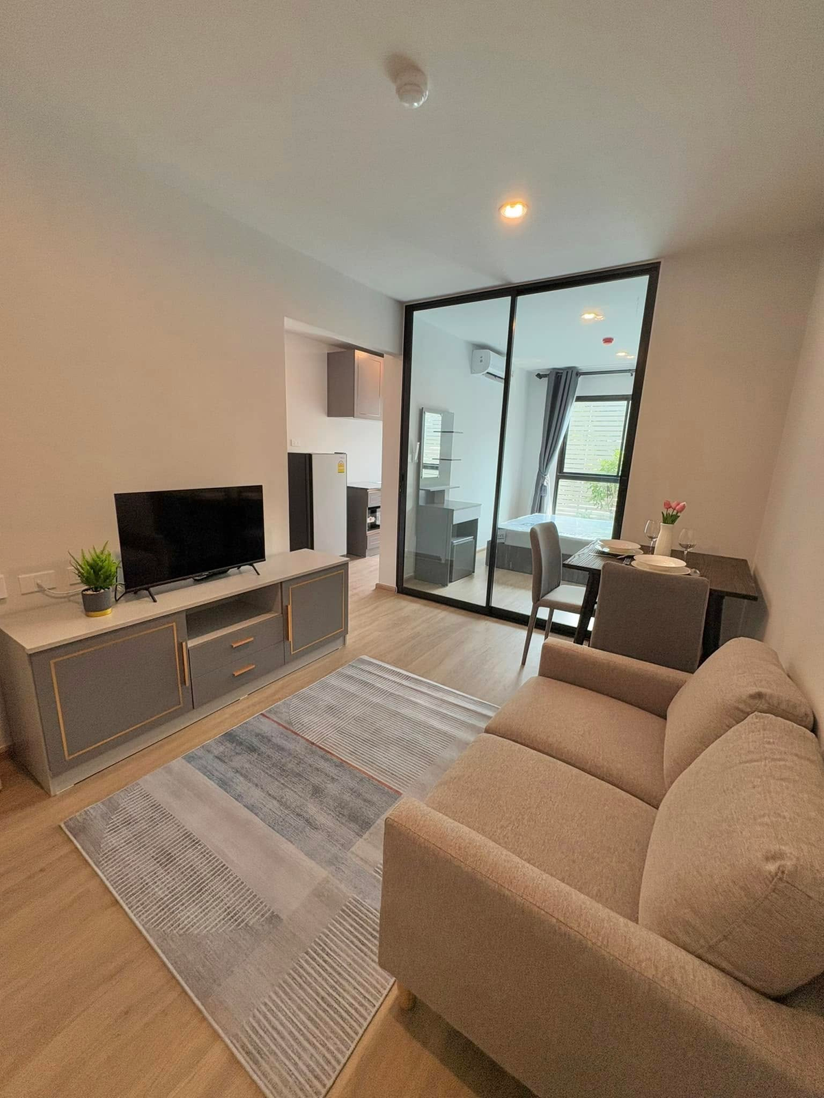 For RentCondoKasetsart, Ratchayothin : 🔥 Urgent rent 🔥 Hyris Ratchayothin Station 1 bedroom, 28 sq.m., 2nd floor, Building B, new room, ready to move in Near BTS Ratchayothin