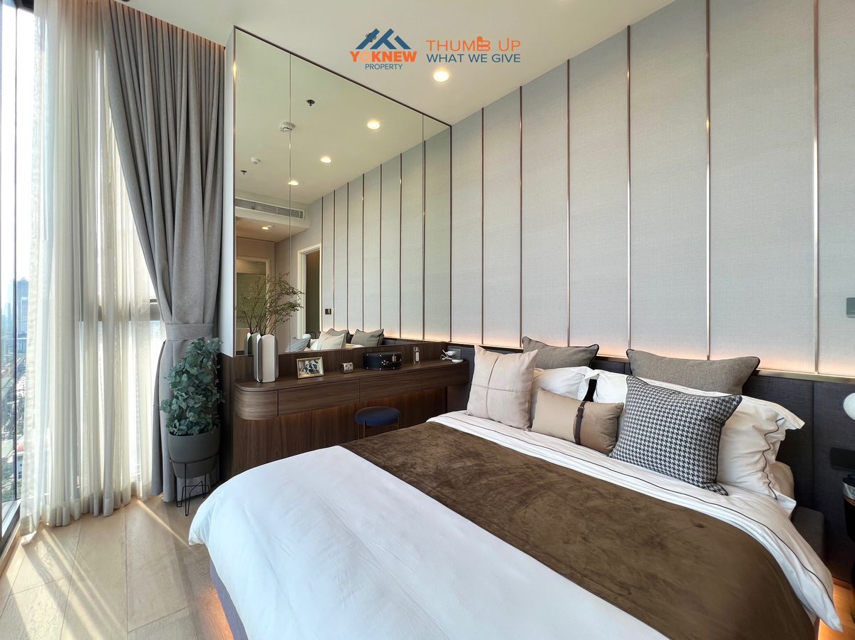 For SaleCondoSathorn, Narathiwat : Anil Sathorn 12🔥2 Bedroom 2 bathrooms, size 64 sq.m., outstanding at large glass Can watch the view from every corner of the room. Good location, next to St. Louis Station