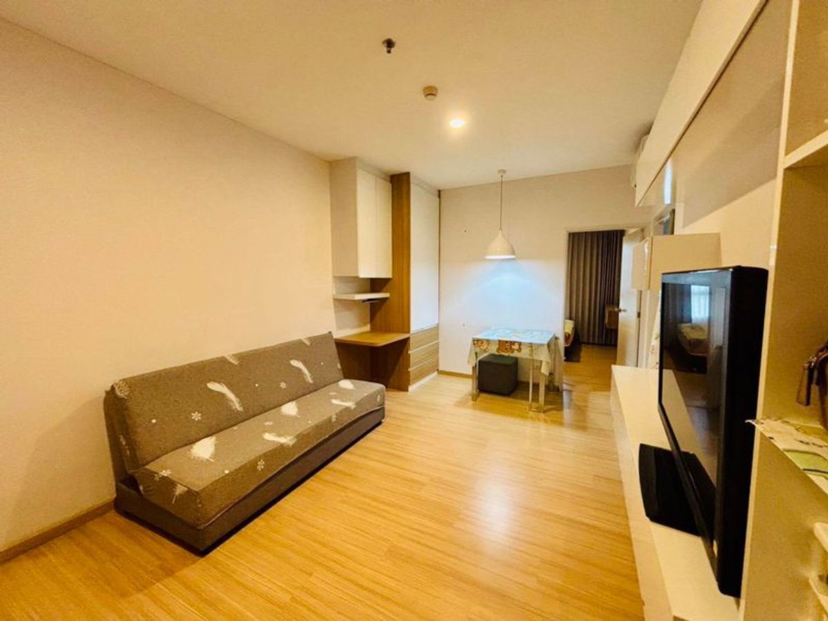 For RentCondoSriracha Laem Chabang Ban Bueng : For rent, Si Hill, Sriracha Condo, large room, 1 bedroom, mountain view, Sukhumvit