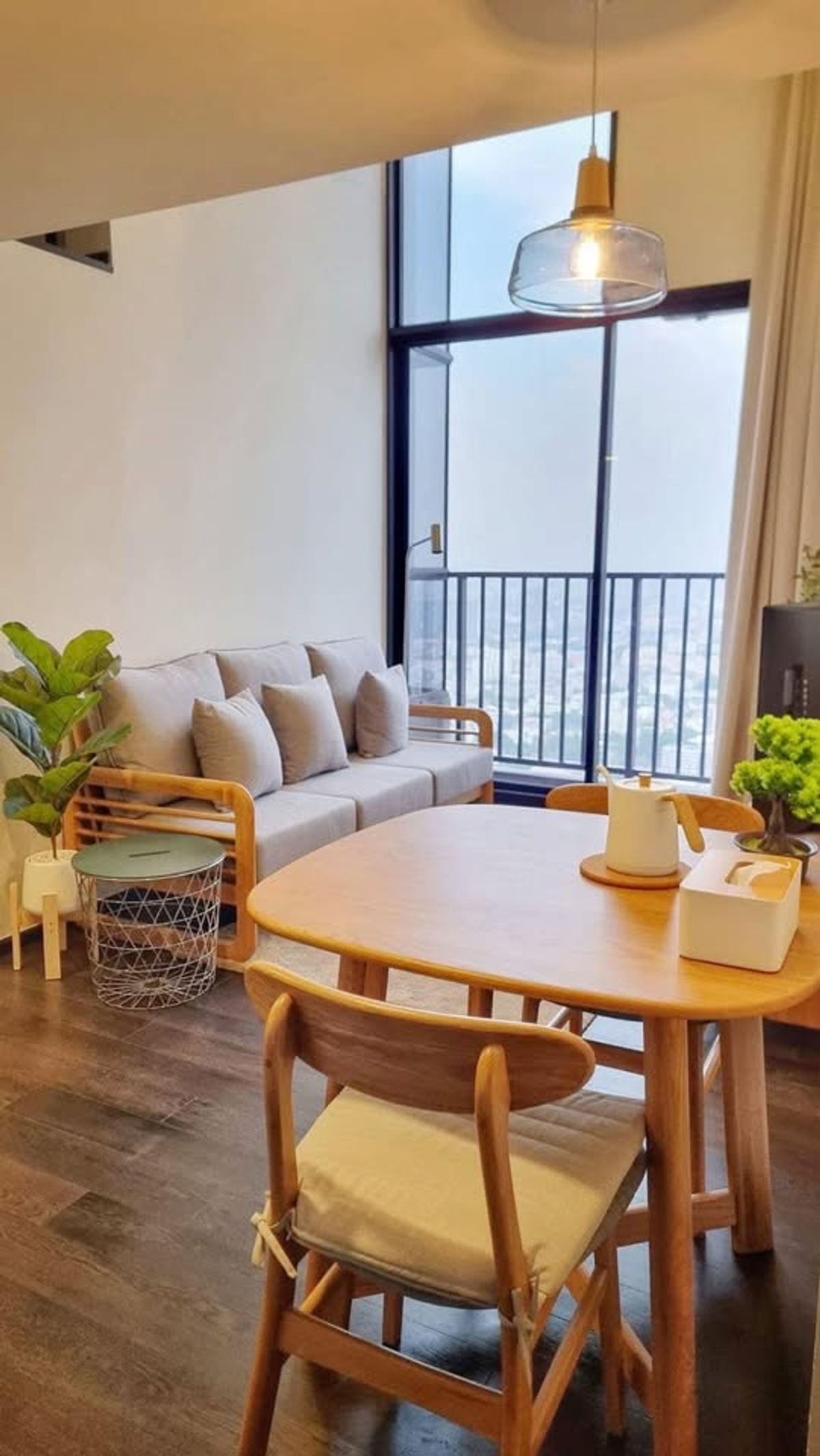 For RentCondoSukhumvit, Asoke, Thonglor : 📢For Ret & GT; & GT; Park Origin Thonglor & GT; & GT; 🌷 Duplex (33.5+14) 47.5 SQM Floor 45 facing the east, beautiful view, natural light, near BTS Thonglor #LV-MO1496