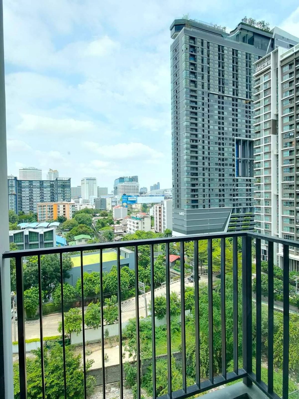 For SaleCondoRama9, Petchburi, RCA : 🏩 The new condo has never been in !!! Condolette Midst Rama9 near MRT Rama 9, beautiful room, good view, ready to move in.