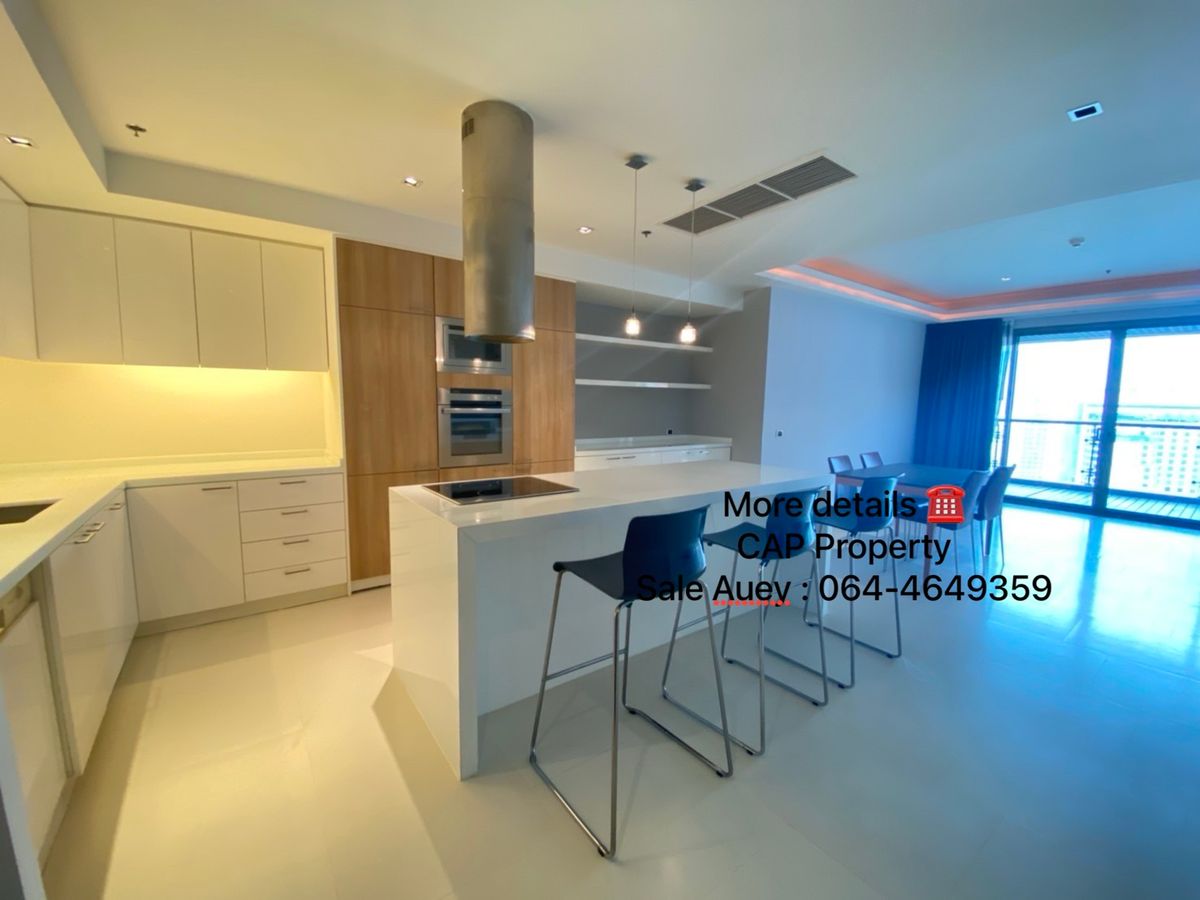 For RentCondo : 🐱🐶 Pet Friendly - RENT (2 Bed 176 Sqm) @BTS Asoke - 90,000 THB Negotiable