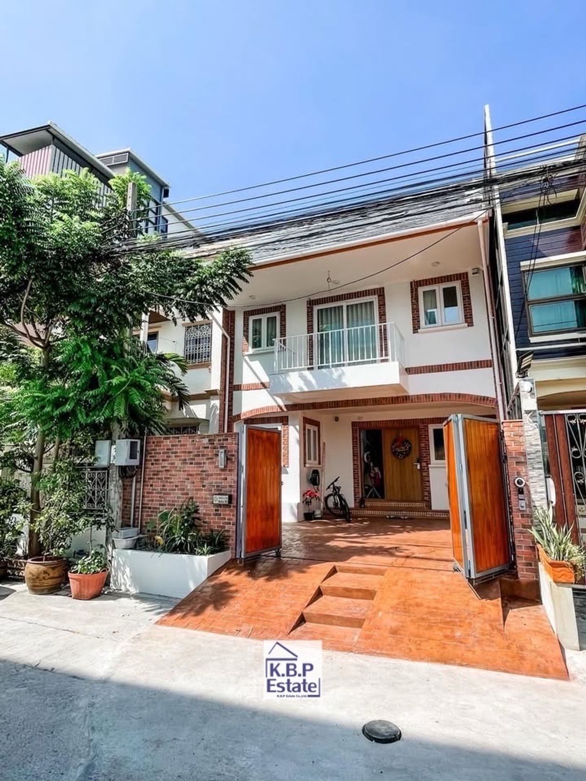 ให้เช่าทาวน์โฮมพระราม 3 สาธุประดิษฐ์ : Beautiful House For Rent and Sale 4Beds 4Baths 3parking Fully Furniture 