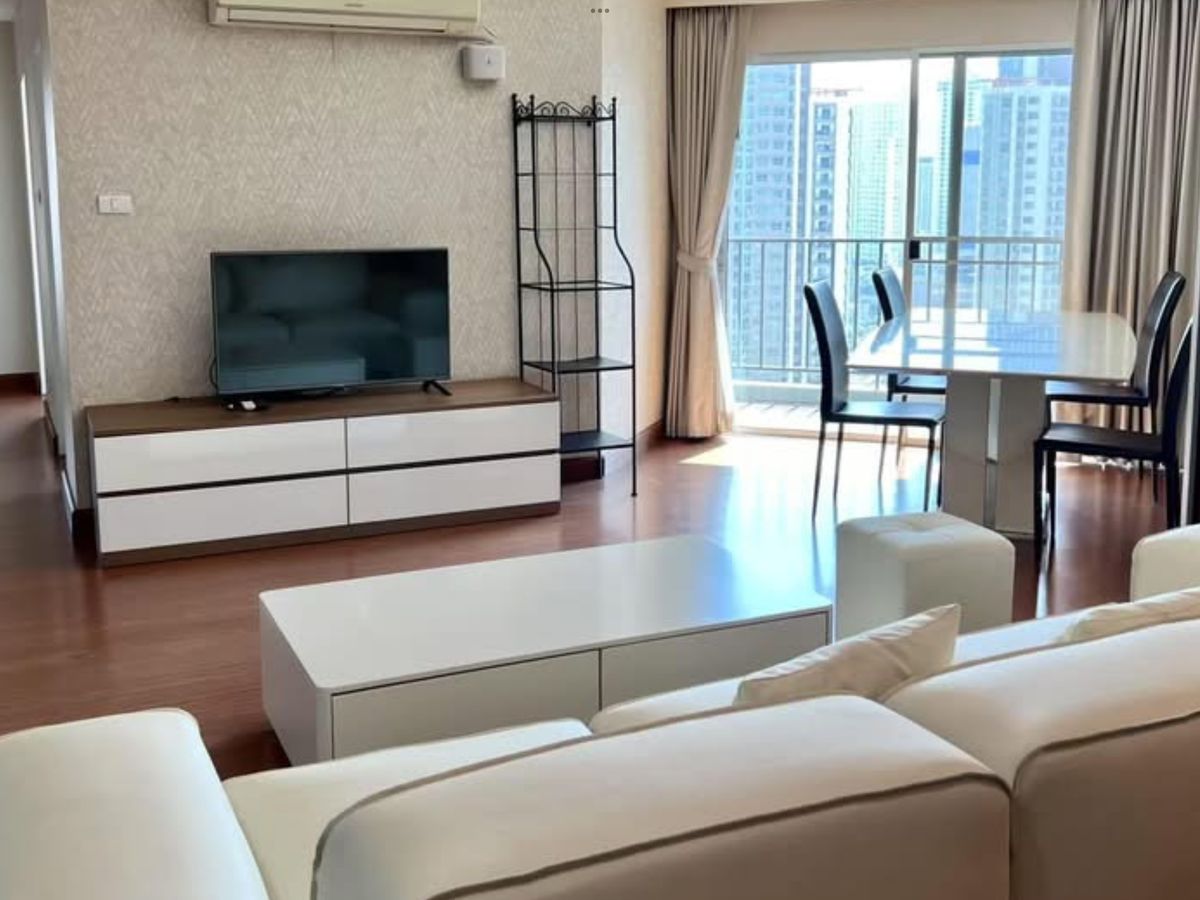 ขายคอนโดพระราม 9 เพชรบุรีตัดใหม่ RCA : ✨Condo for Sale: Belle Grand Rama 9 — 3 Bedrooms in Prime Location 🏙️✨