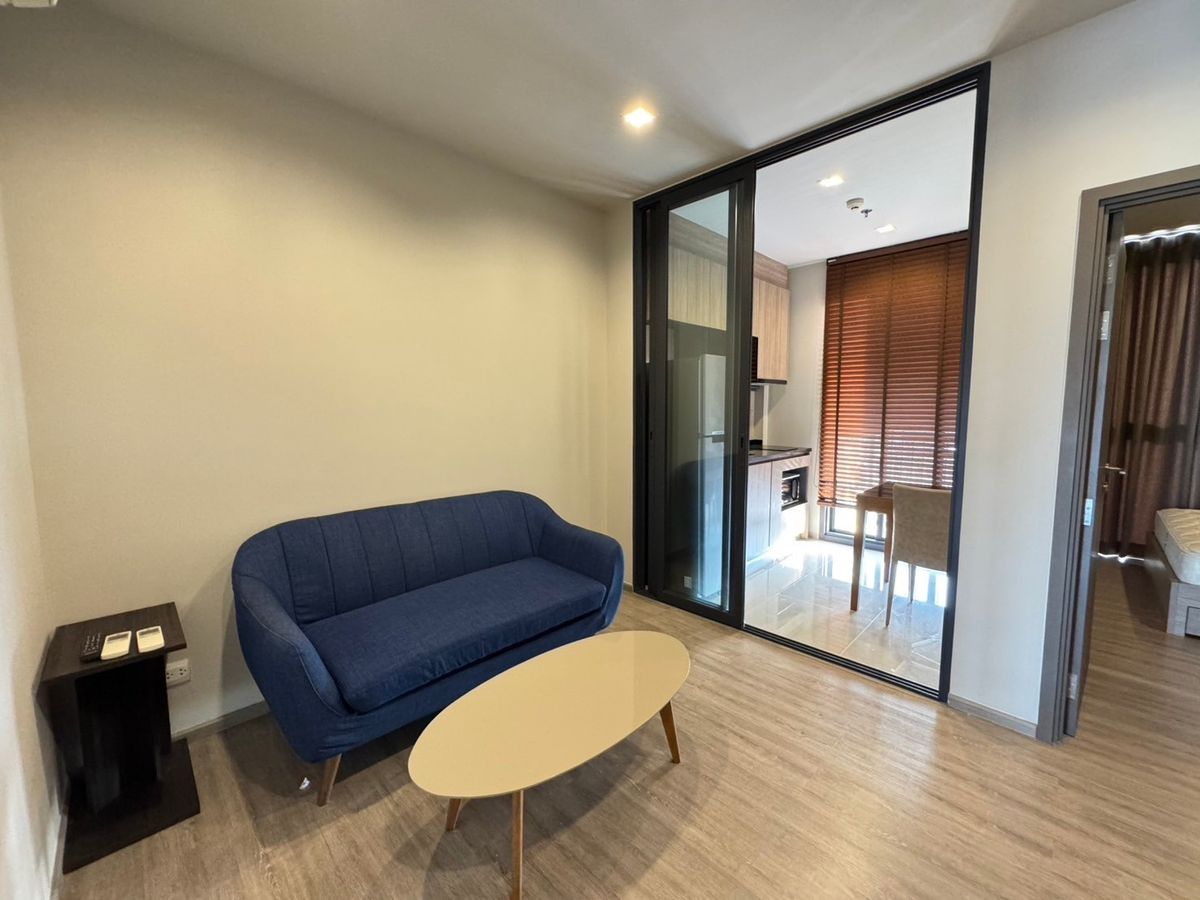 For RentCondoBang Sue, Wong Sawang, Tao Pun : 📍 The Line Wongsawang. Beautiful room. There are many rooms, good locations, high floor, beautiful furniture. Complete electrical appliances (special price)