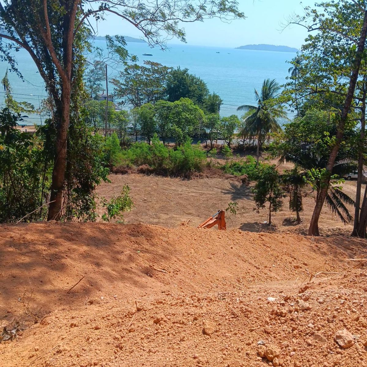 ขายที่ดินภูเก็ต : ที่ดิน อ่าวปอ ติดทะเล ภูเก็ต / (ขาย), Land Ao Po next to The sea Phuket / (FOR SALE) COF665