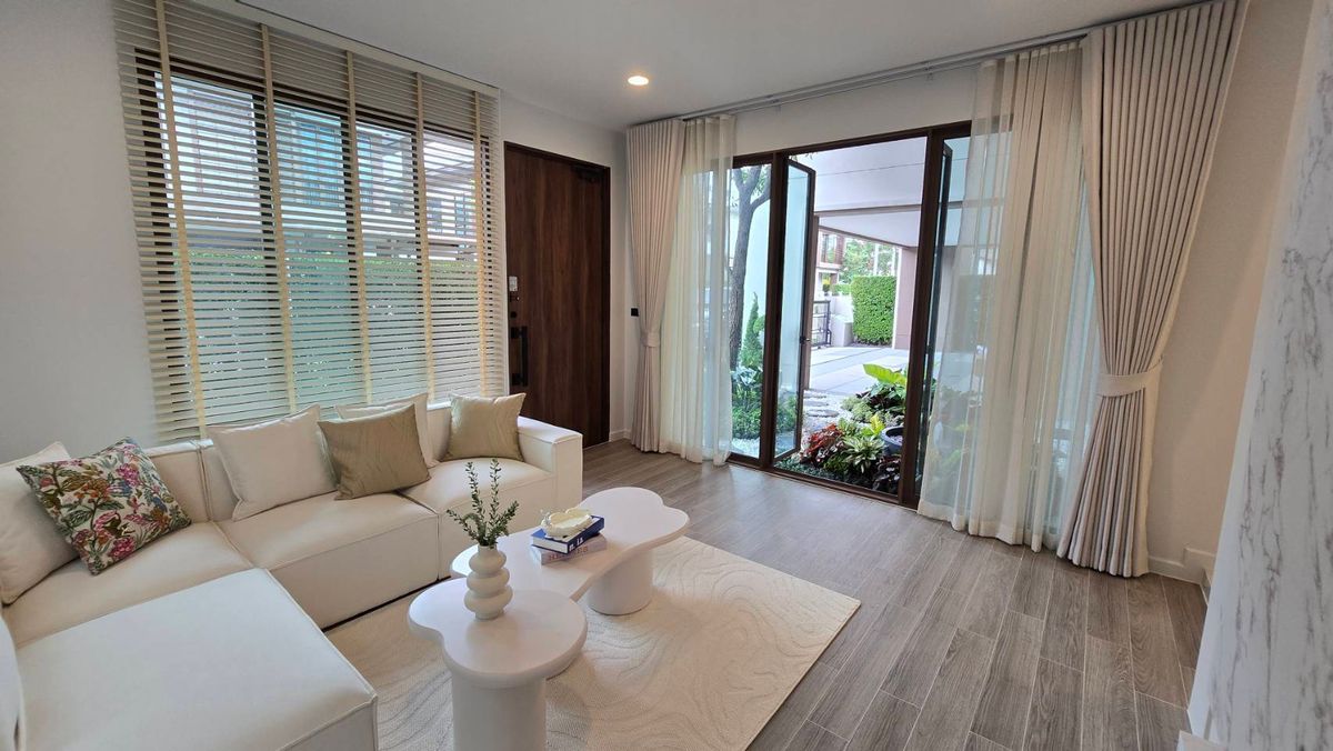 บ้านพัฒนาการ ศรีนครินทร์ : House Fully furnished with 4 bedrooms in Rama 9 I Burasiri Krungthep Kreetha