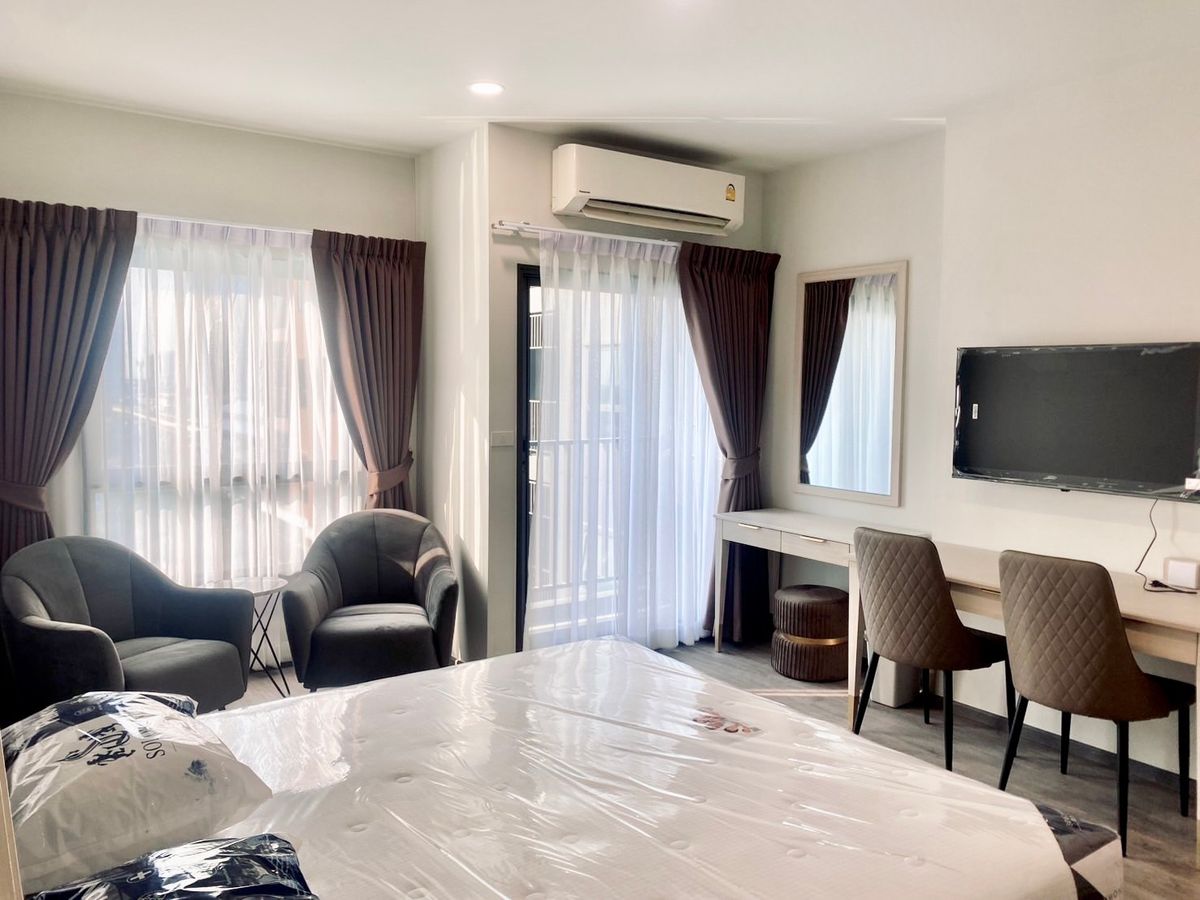 For RentCondoThaphra, Talat Phlu, Wutthakat : 🔥 New room, red label! Just transferred live. The first tenant must be you! 🔥 🔥 Rich Point @ BTS Wutthakat 📏 Size 54 sq.m. | Connecting Room ✨ Choose! Will rent a studio Or full of 2 bedrooms!