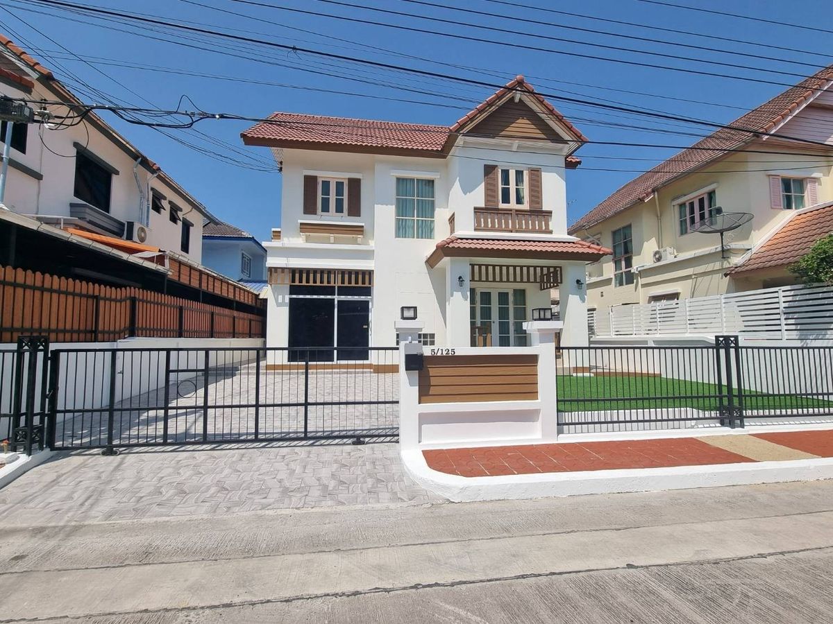 For SaleHouseSamut Prakan,Samrong : Sh61 House for sale, Wararam Village, Varom Lakeview #Wararam Bang Phli #Detached house #Bang Phli Yai Detached House