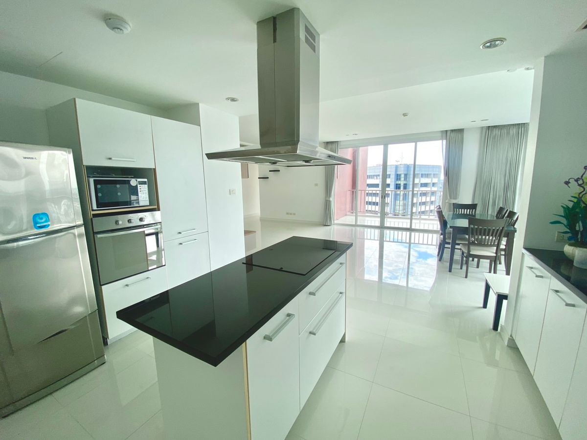 For RentCondoSukhumvit, Asoke, Thonglor : For rent Fullerton Sukhumvit Price 95,000 baht [MKr250304]