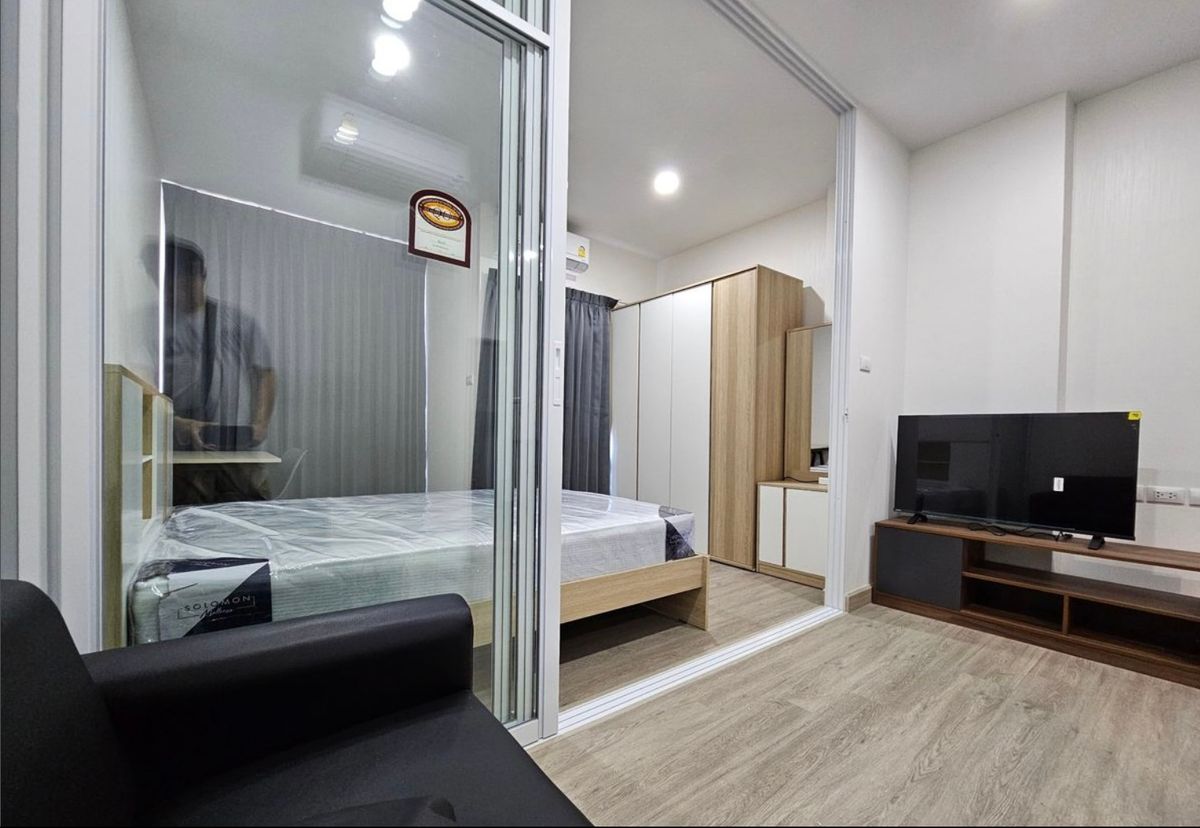 For RentCondoBang kae, Phetkasem : Rent Supalae Loft, Phasicharoen new room, new furniture, ready to be near MRT by Phasi Charoen. Interested in Atline.@841QLNR